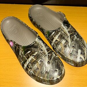 CROCS Camouflage Women's Clogs